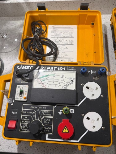 Megger pat 101 - pat, portable