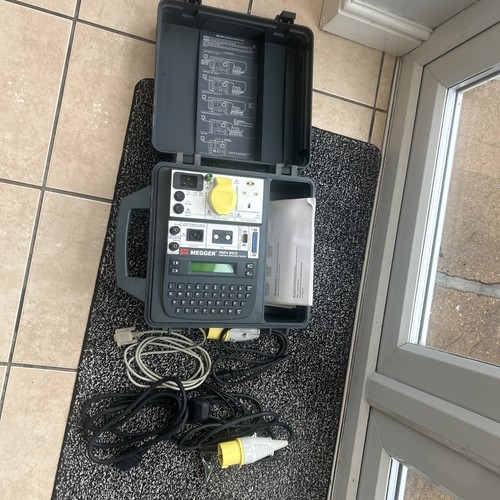 Megger pat4 portable - megger,